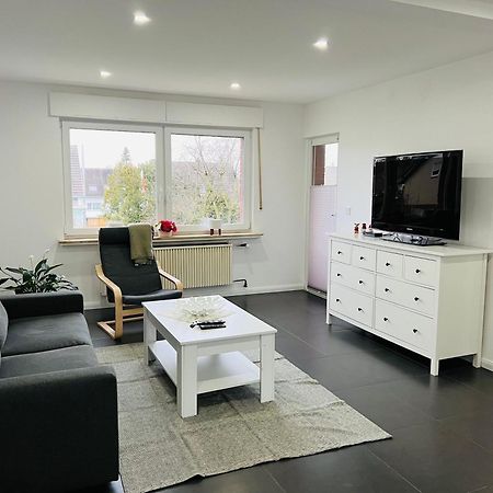 Elegante Apartment In Erftstadt Mit Balkon, Zentral, Bahnhof Nah, Phantasialand Bruehl Bei Cologne Luaran gambar