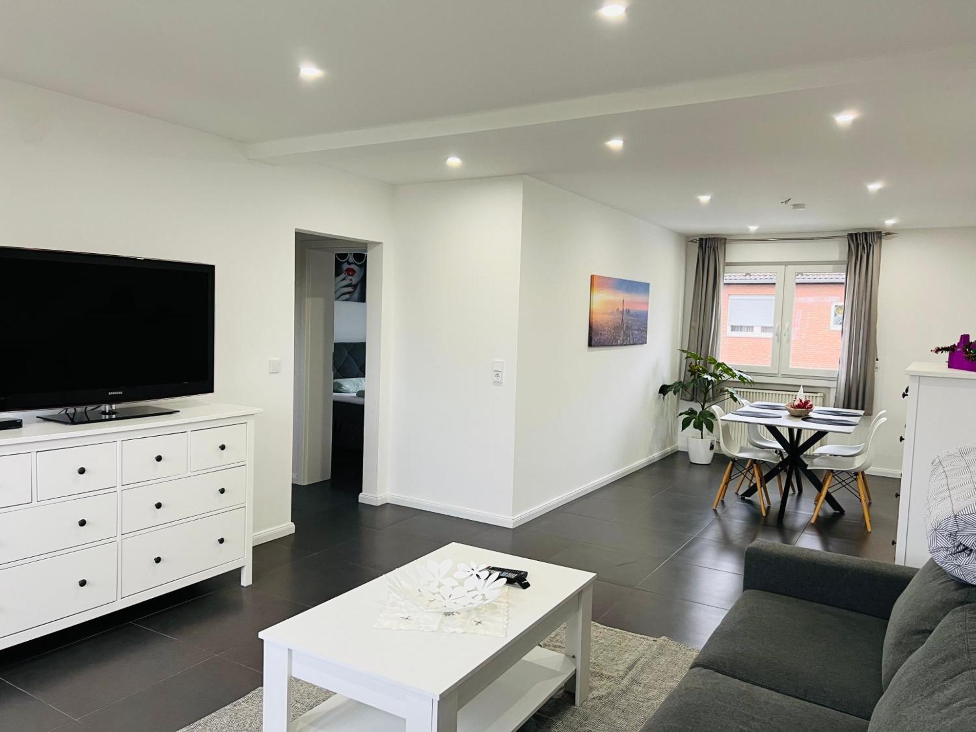 Elegante Apartment In Erftstadt Mit Balkon, Zentral, Bahnhof Nah, Phantasialand Bruehl Bei Cologne Luaran gambar